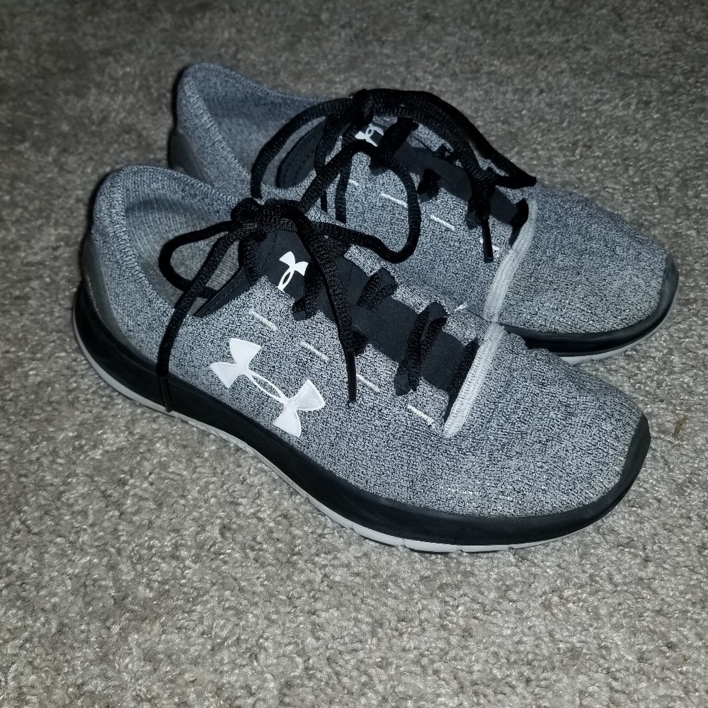 Under armour tennis shoes